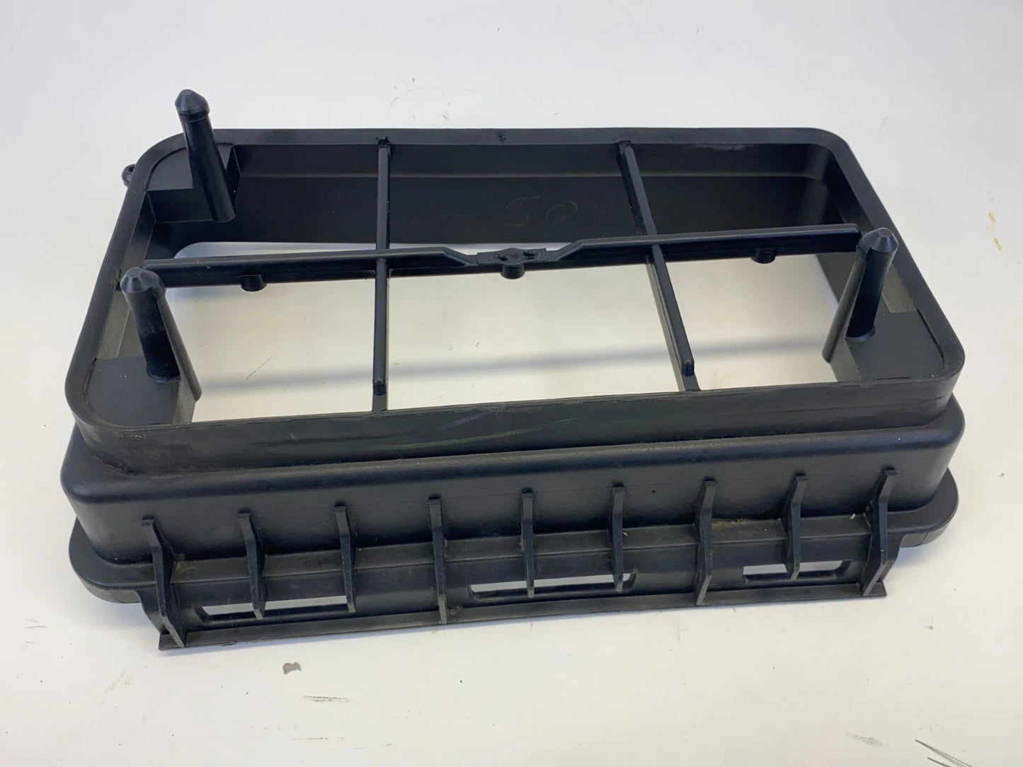 2015-2017 CHRYSLER 200 2.4L AIR CLEANER BODY HOUSING TRIM 68212804AE OEM