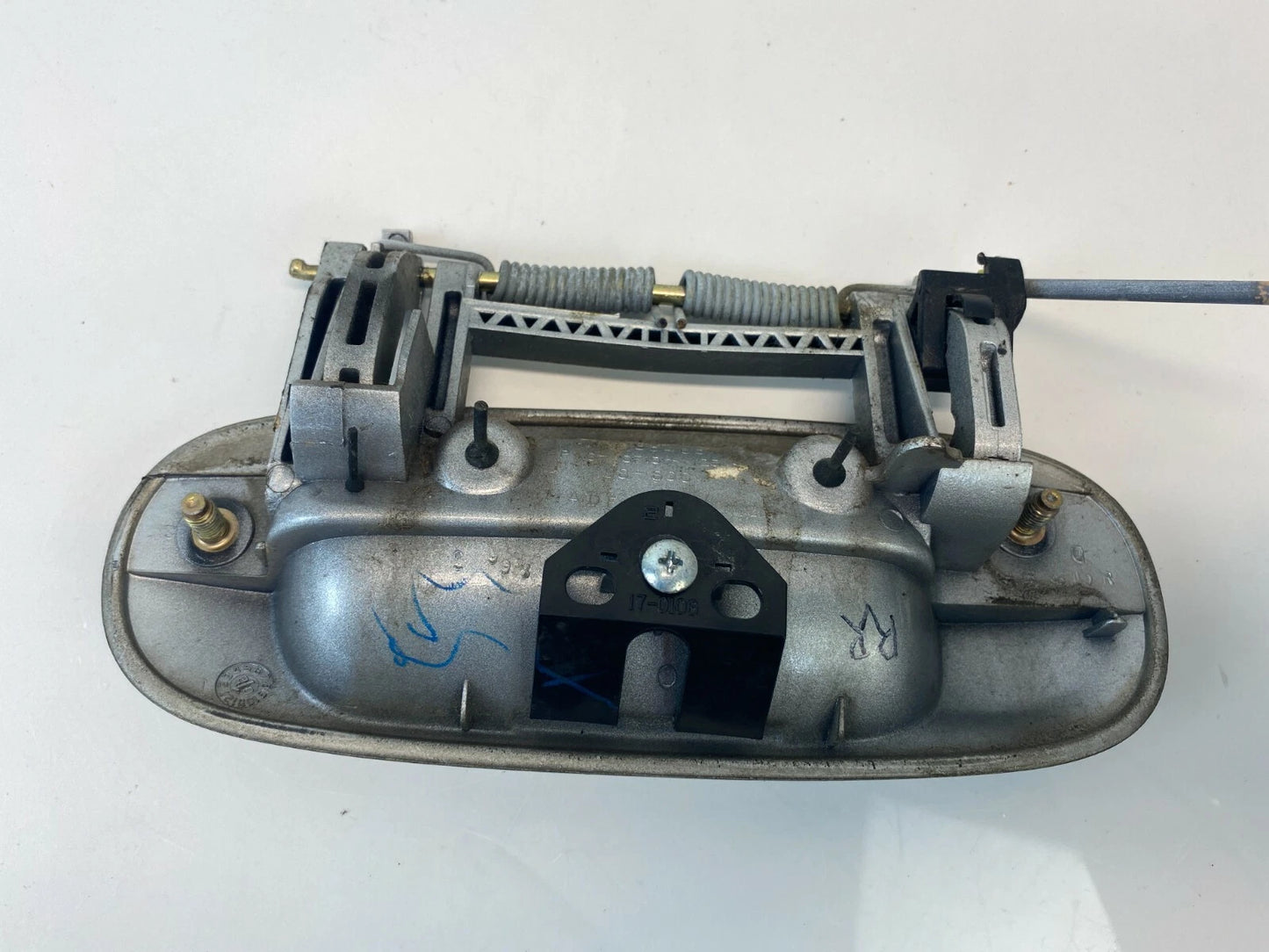 2003-2007 CADILLAC CTS REAR RIGHT PASSENGER EXTERIOR DOOR HANDLE OUTER ASSEMBLY