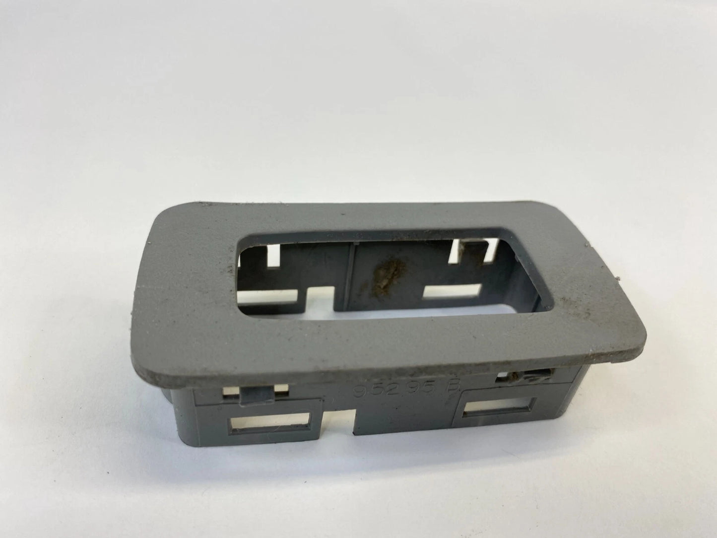 2005-2010 CHRYSLER 300 REAR LEFT BACK DOOR WINDOW SWITCH BEZEL COVER TRIM OEM