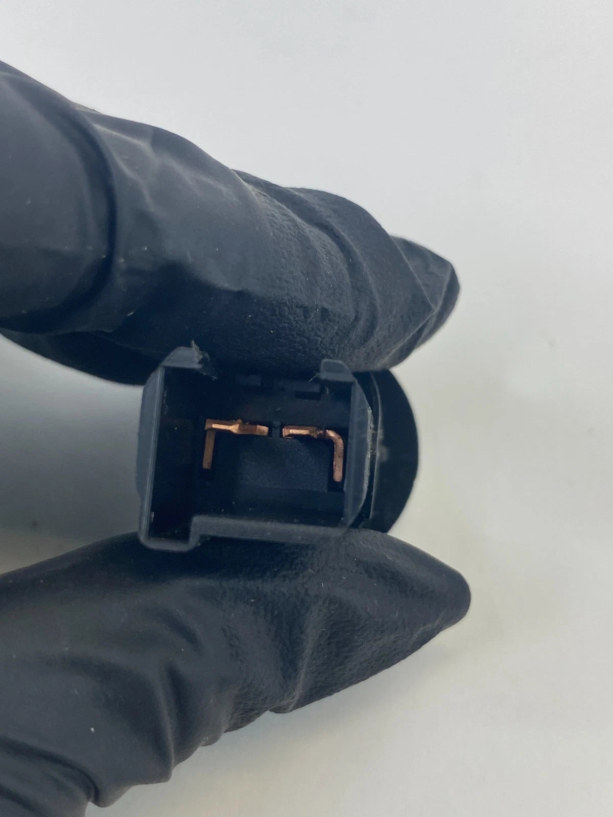 2011-2013 Dodge Durango Fuel Tank Gas Door Lid Release Control Switch OEM