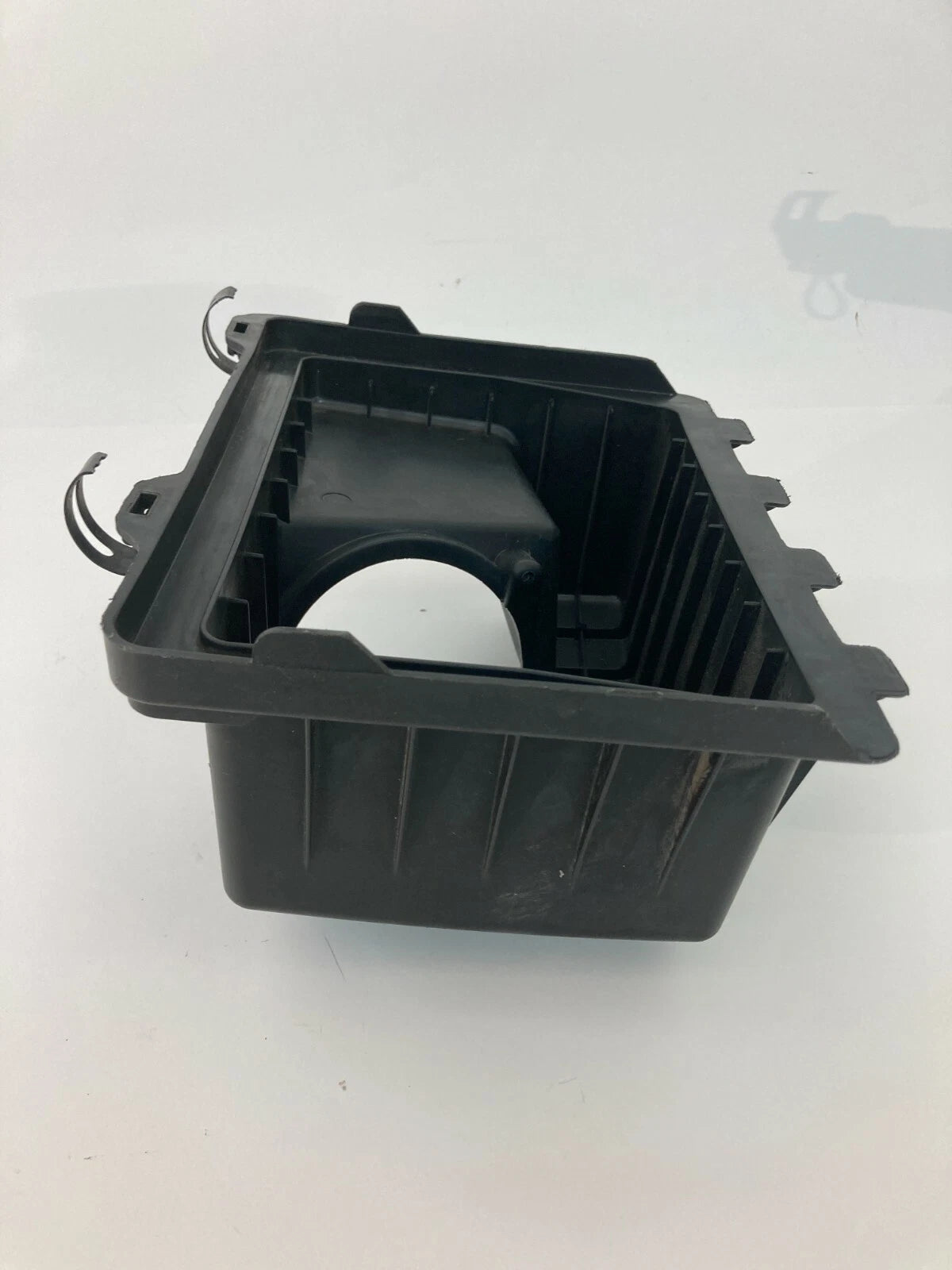 2006 2007 BUICK RENDEZVOUS TERRAZA 3.5L V6 AT AIR CLEANER FILTER BOX CAP COVER