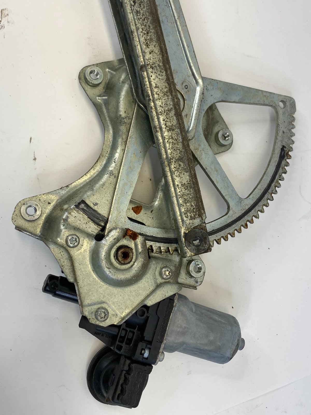 2004-2009 Toyota Prius Front Right Door Window Regulator W/ Motor 85710-35180