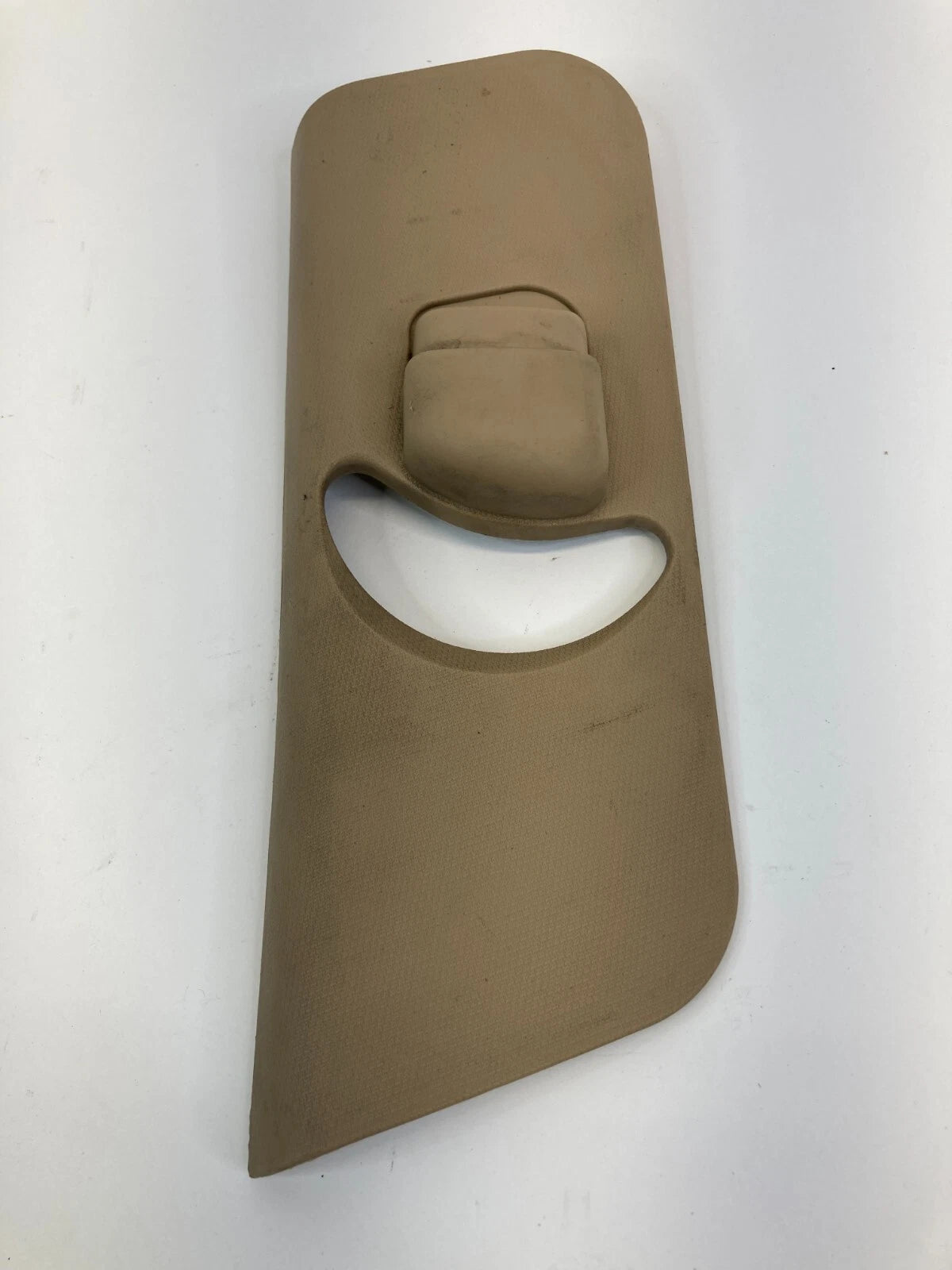 2011-2014 HYUNDAI SONATA FRONT RIGHT SEAT BELT HEIGHT ADJUSTER COVER 85842-3S100