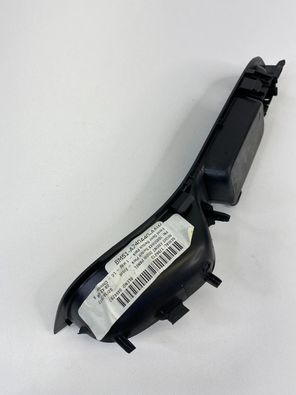 12-18 FORD FOCUS FRONT RIGHT PASSENGER WINDOW SWITCH COVER TRIM BM51-A240A40-AAW