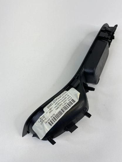 12-18 FORD FOCUS FRONT RIGHT PASSENGER WINDOW SWITCH COVER TRIM BM51-A240A40-AAW