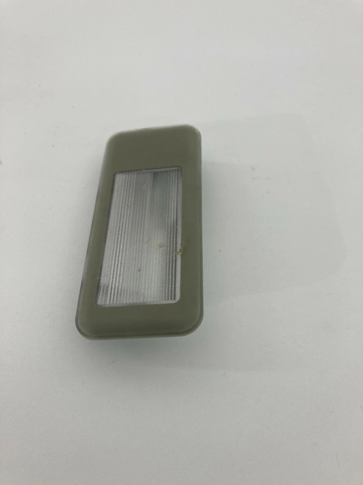 2001-2005 BMW 325I 325XI 330I OVERHEAD LEFT LH SUNVISOR DOME MAP LIGHT LAMP OEM