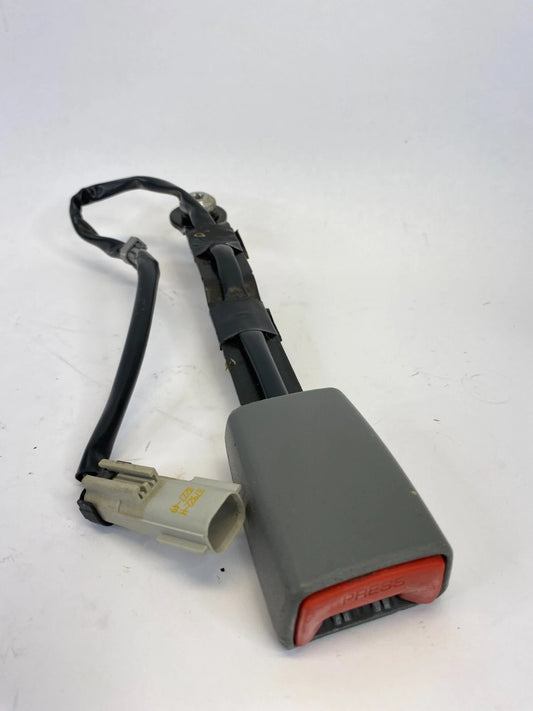 2005-2007 JEEP LIBERTY FRONT RIGHT PASSENGE SIDE SEAT BELT BUCKLE RECEPTACLE OEM