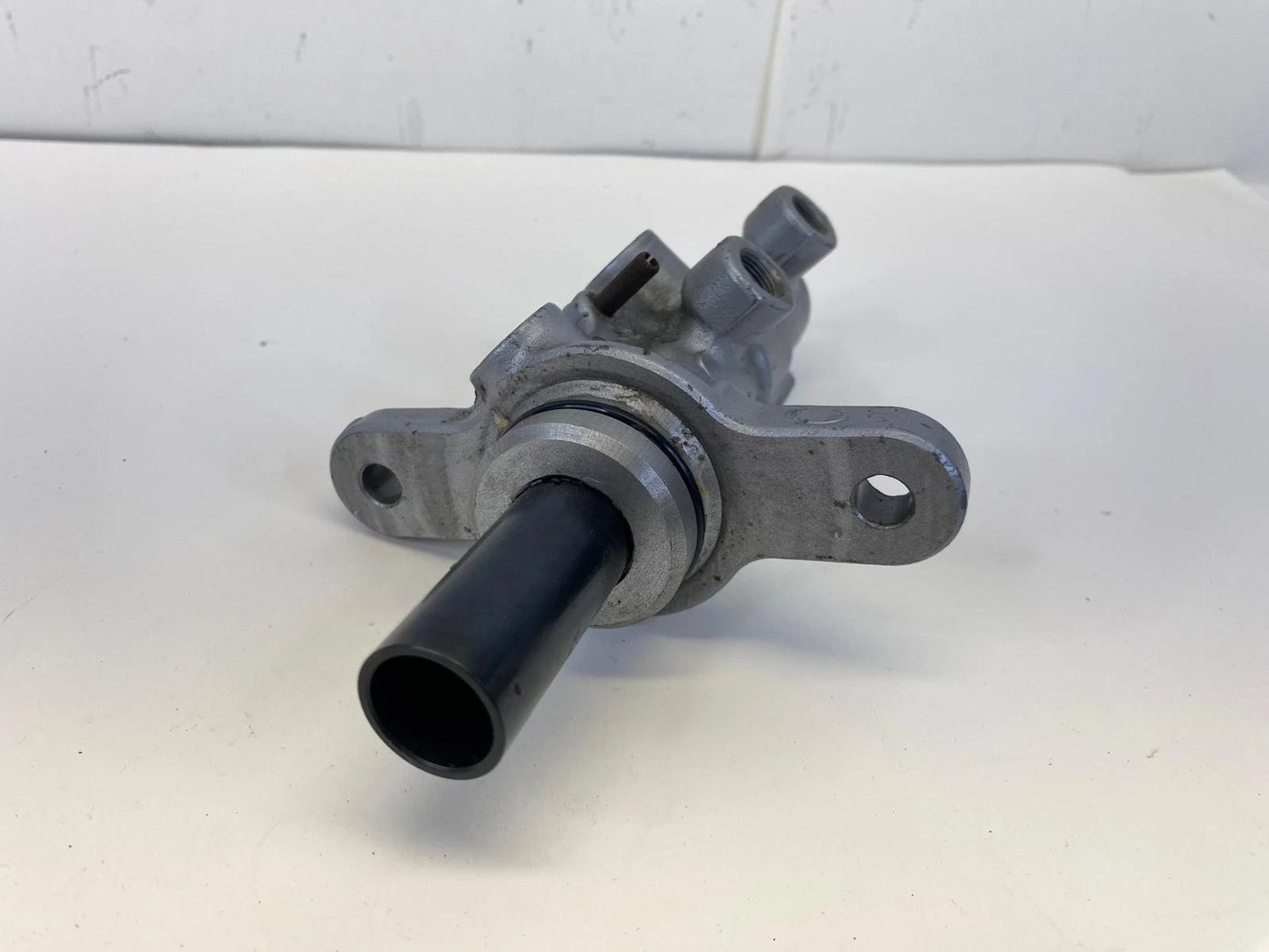 2016-2020 HONDA CIVIC COUPE 1.5L L4 A/T FWD POWER BRAKE MASTER CYLINDER ASSY OEM