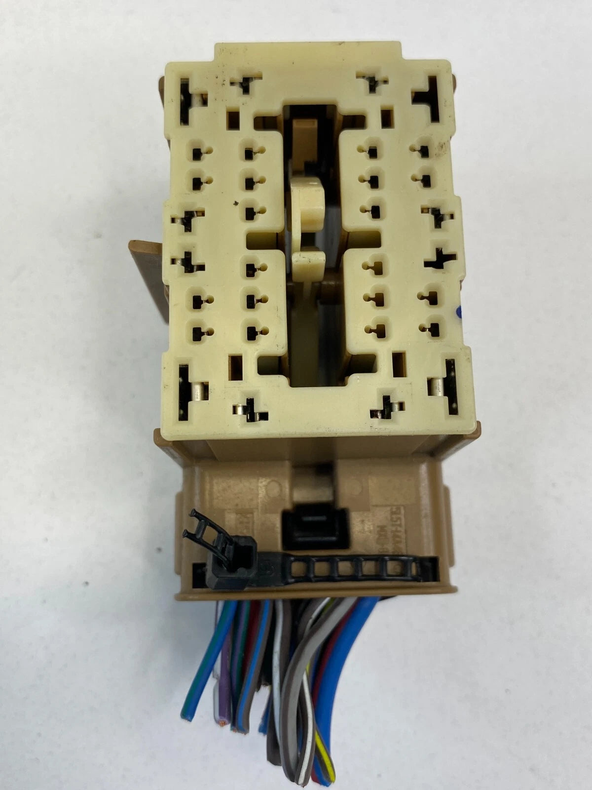 2007 07 LINCOLN MKZ DASH RELAY FUSE BOX PANEL CONNECTOR PLUG 5L5T-14A099-AA OEM