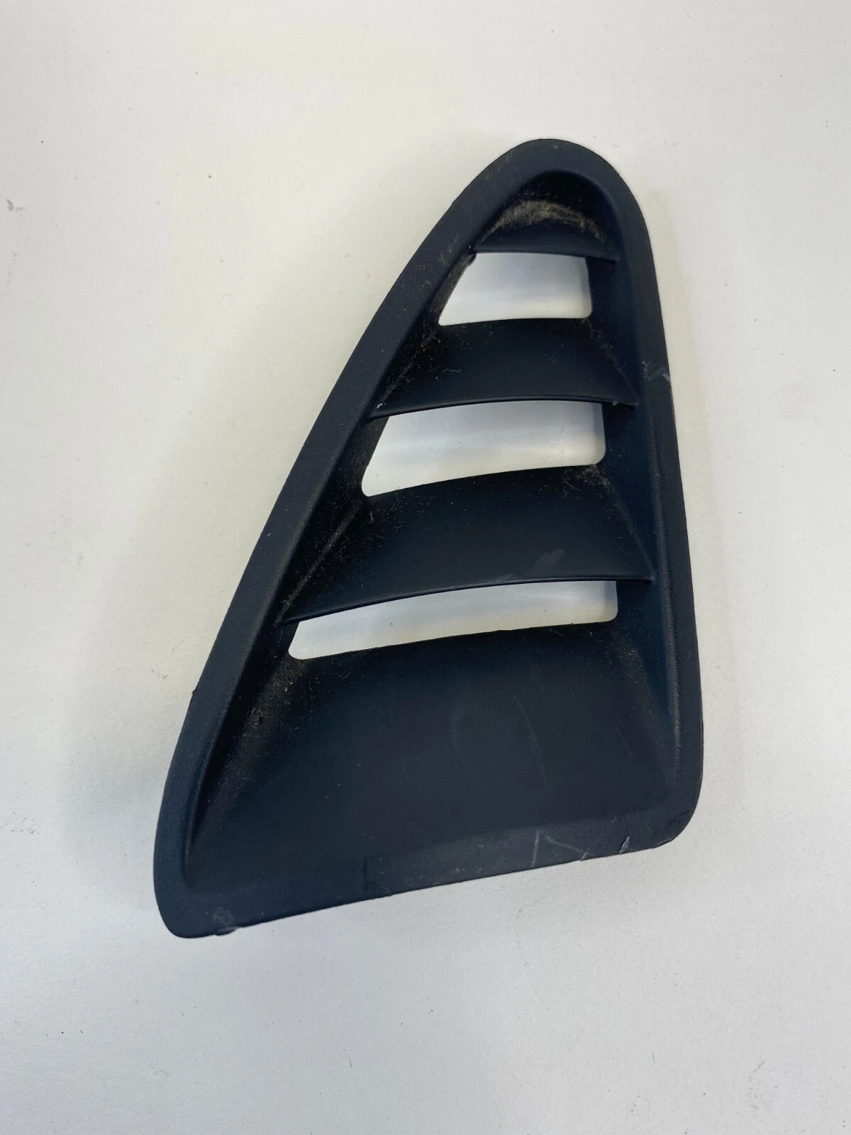 2004-2008 MAZDA 3 MAZDA3 LEFT SIDE UPPER DASH AC AIR VENT DEFROSTER GRILLE TRIM