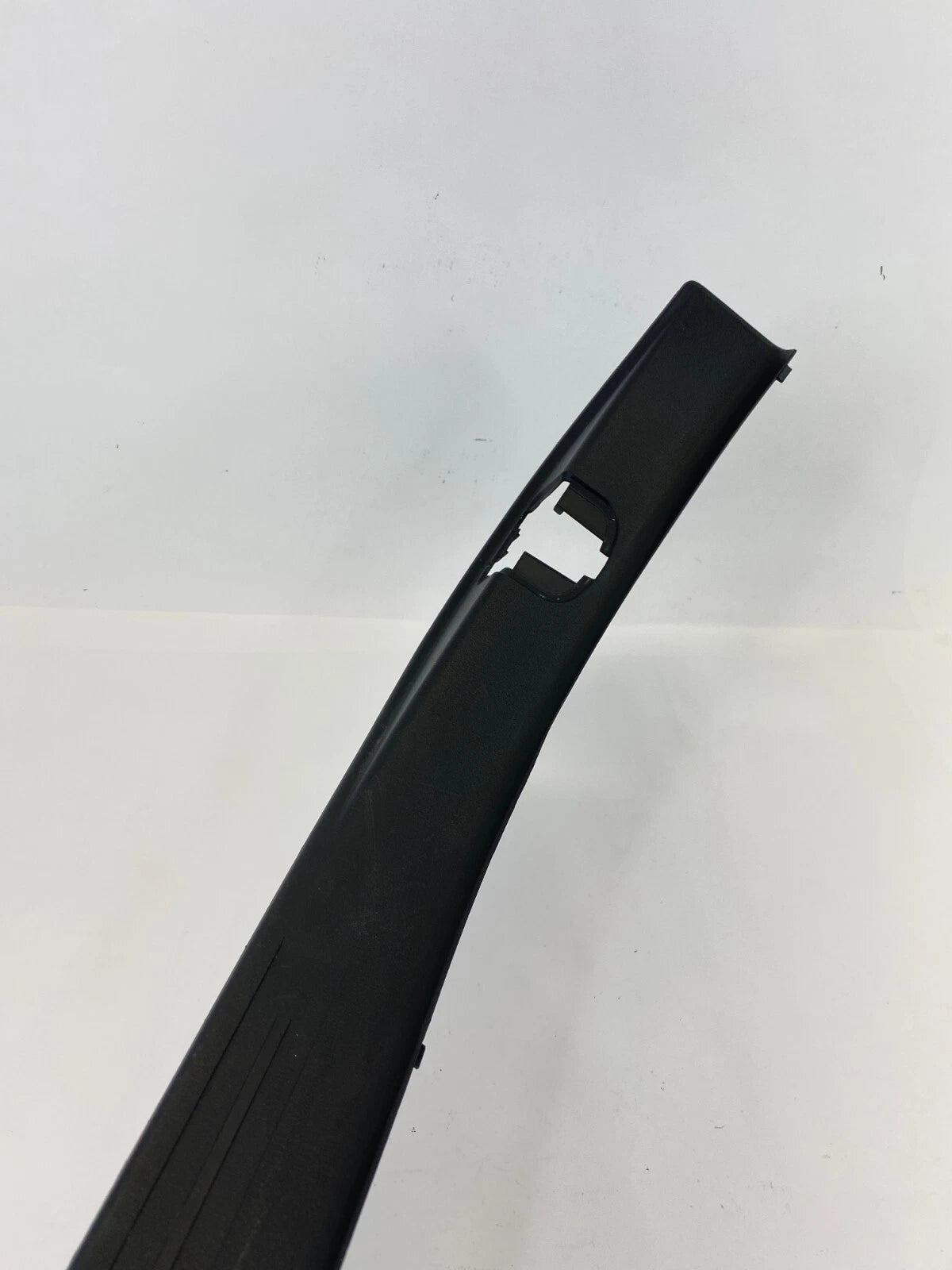 10-14 SUBARU OUTBACK REAR RIGHT SIDE DOOR PILLAR SCUFF PLATE COVER 94061AJ06A