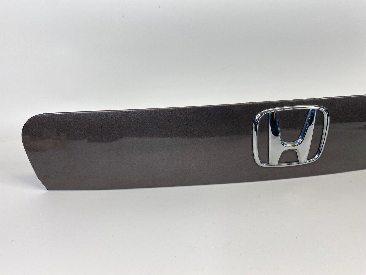 2012 2013 Honda Civic Sedan Rear Trunk Lid License Molding Garnish 74890-TR3 OEM