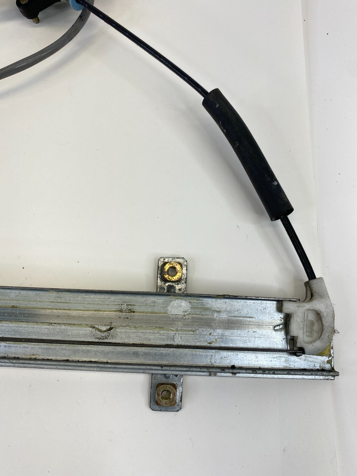 2002-2006 Suzuki XL-7 Front Right Side Window Regulator W/ Motor 83430-65D00 OEM