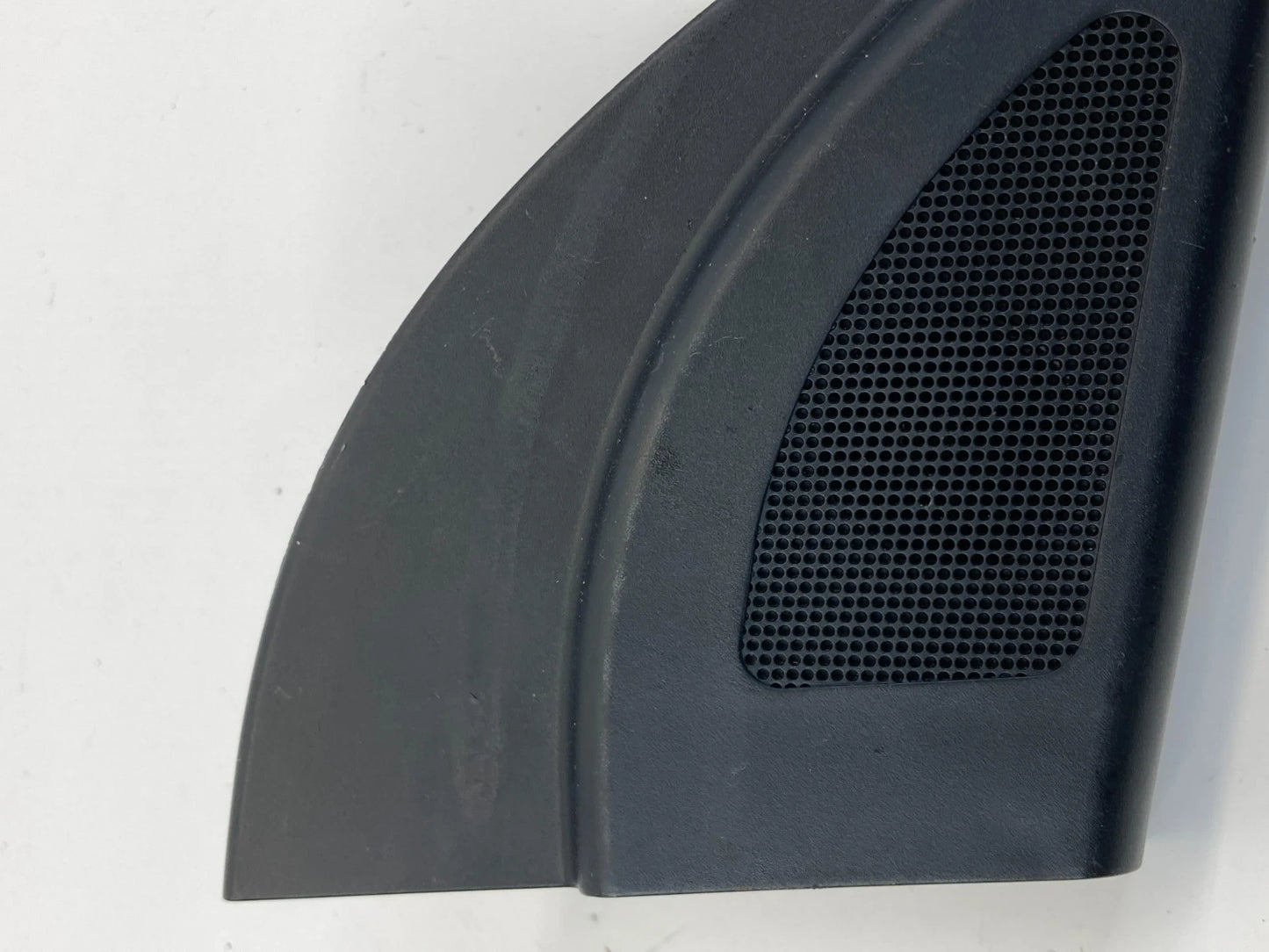 12-17 HYUNDAI ACCENT FRONT RIGHT DOOR TWEETER W/ CORNER COVER TRIM 87661-1R020