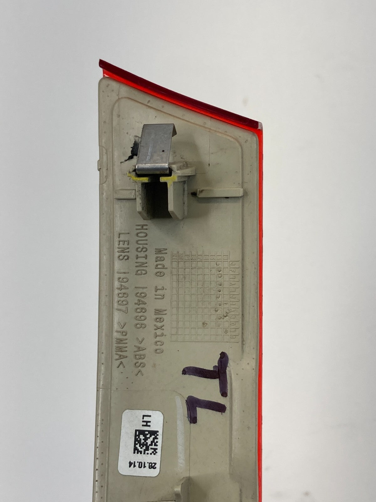 2011-2017 BMW X3 Rear Bumper Left Side Reflector Light Lamp 7352209 OEM