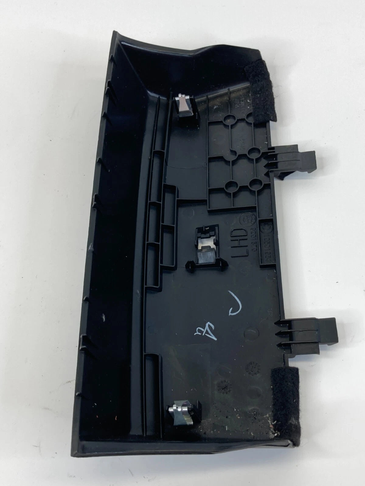 2011 2012 2013 2014 BMW X3 CENTER CONSOLE LOWER TRIM COVER BEZEL 105019641 OEM