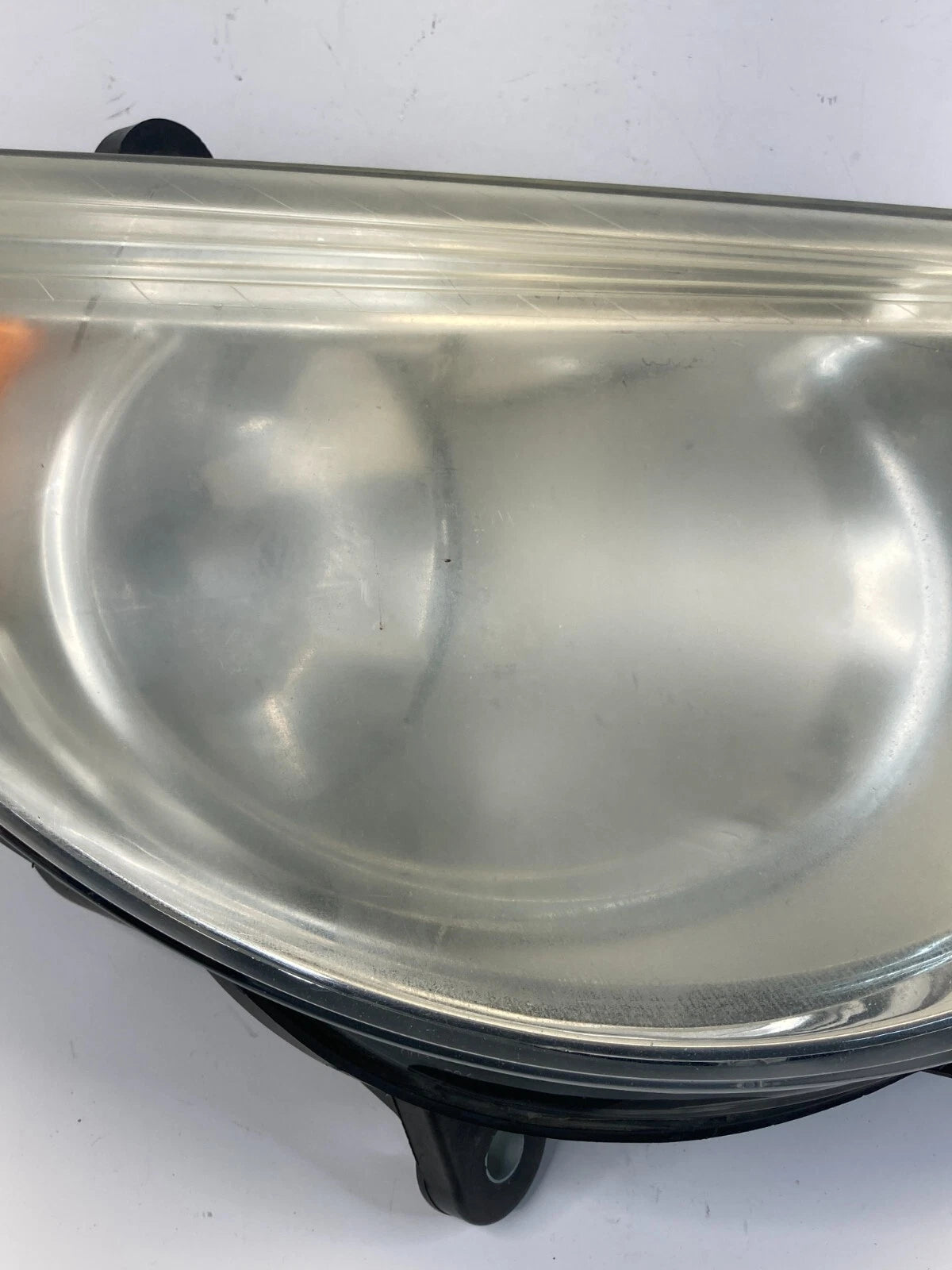 2009-2014 VW ROUTAN FRONT RIGHT PASSENGER SIDE HEADLIGHT HEADLAMP 05113438AD OEM