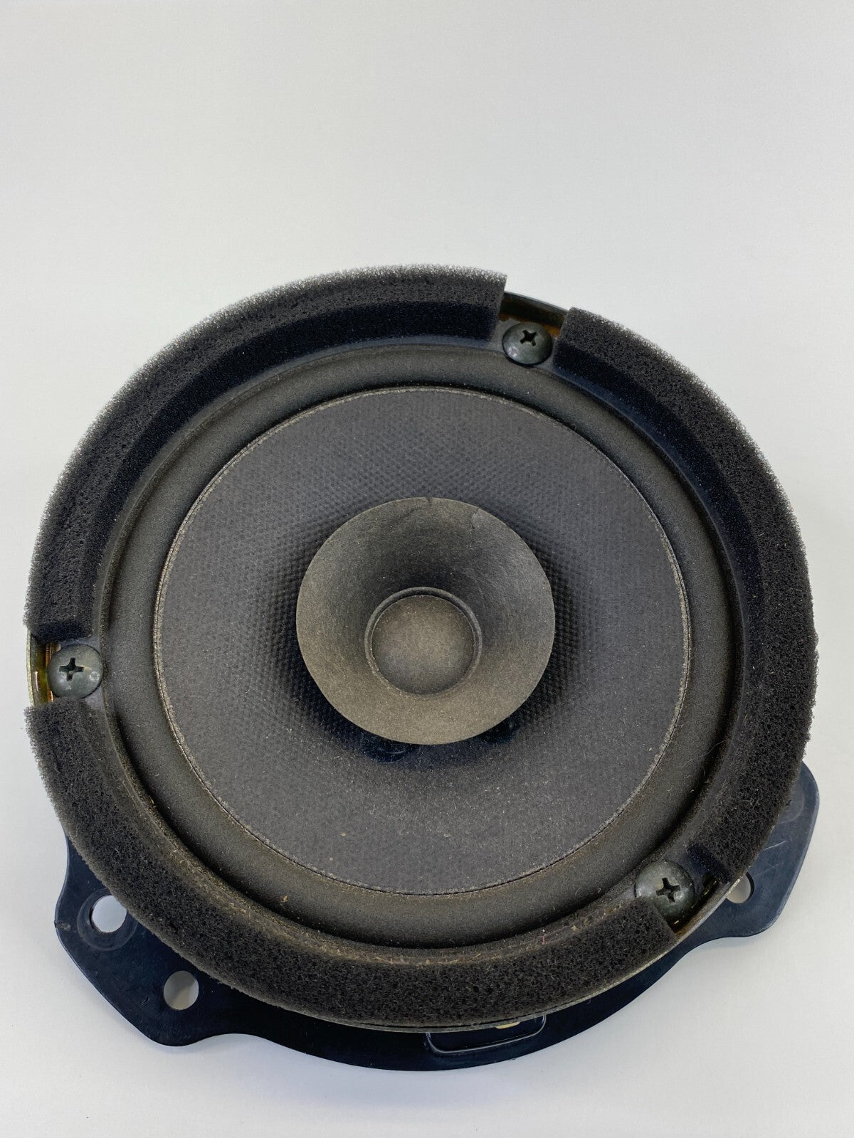 2002-2006 Suzuki XL-7 Front Left Driver Side Door Audio Speaker 39350-60G00 OEM