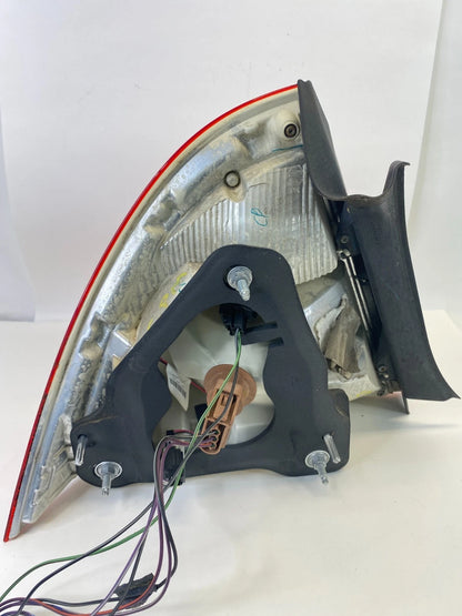 10-12 FORD FUSION SEDAN REAR RIGHT SIDE TAILLIGHT TAIL LAMP 9E53-13B504-A OEM