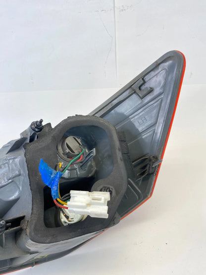 2010-2013 KIA FORTE SEDAN REAR LEFT DRIVER QUARTER PANEL MOUNTED TAILLIGHT LIGHT