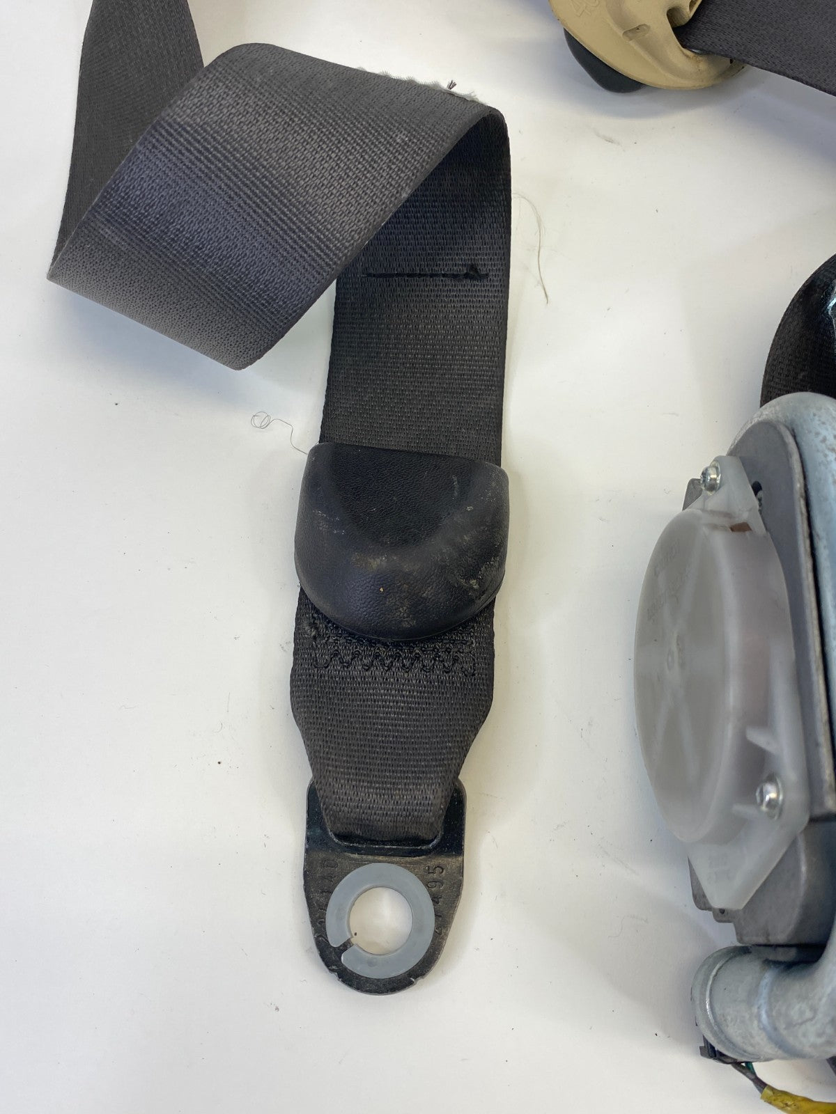 2009 2010 Hyundai Sonata Front Right Passenger Seat Belt Safety Retractor OEM