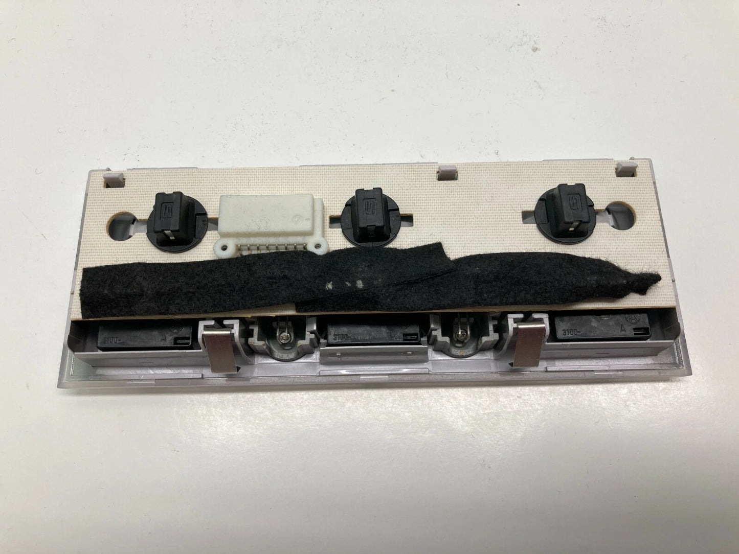 02-05 BMW 745I 745LI 03-08 760LI REAR OVERHEAD CONSOLE DOME MAP LIGHT LAMP