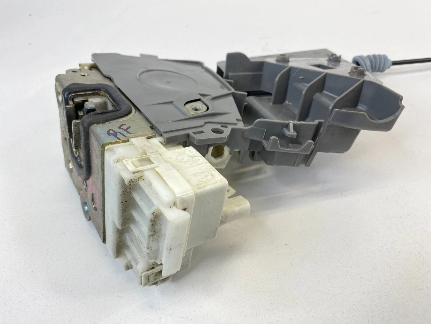 06-12 MERCEDES-BENZ R350 FRONT RIGHT SIDE DOOR LOCK LATCH ACTUATOR 1697202835