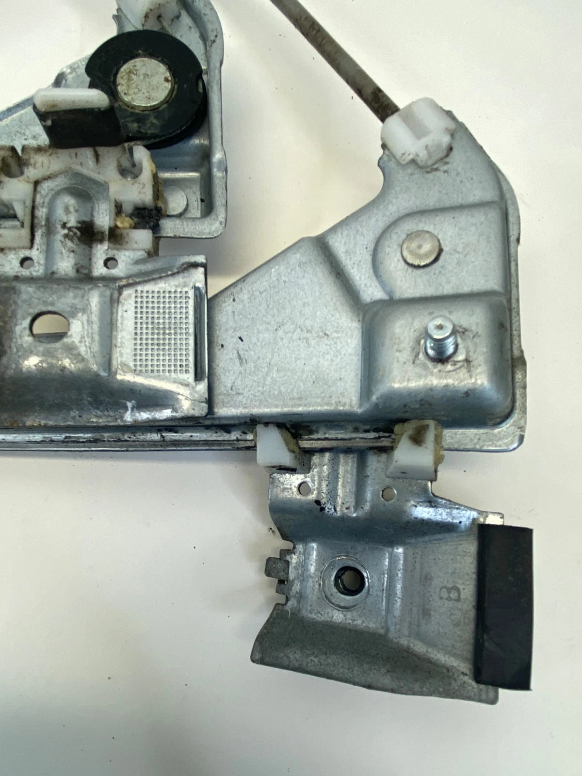 2006-2011 CHEVROLET HHR FRONT RIGHT SIDE POWER WINDOW REGULATOR WITH MOTOR OEM