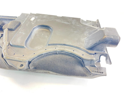 04-07 BMW 530I 525I RIGHT INTAKE MANIFOLD MICROFILTER HOUSING COVER 64316939722