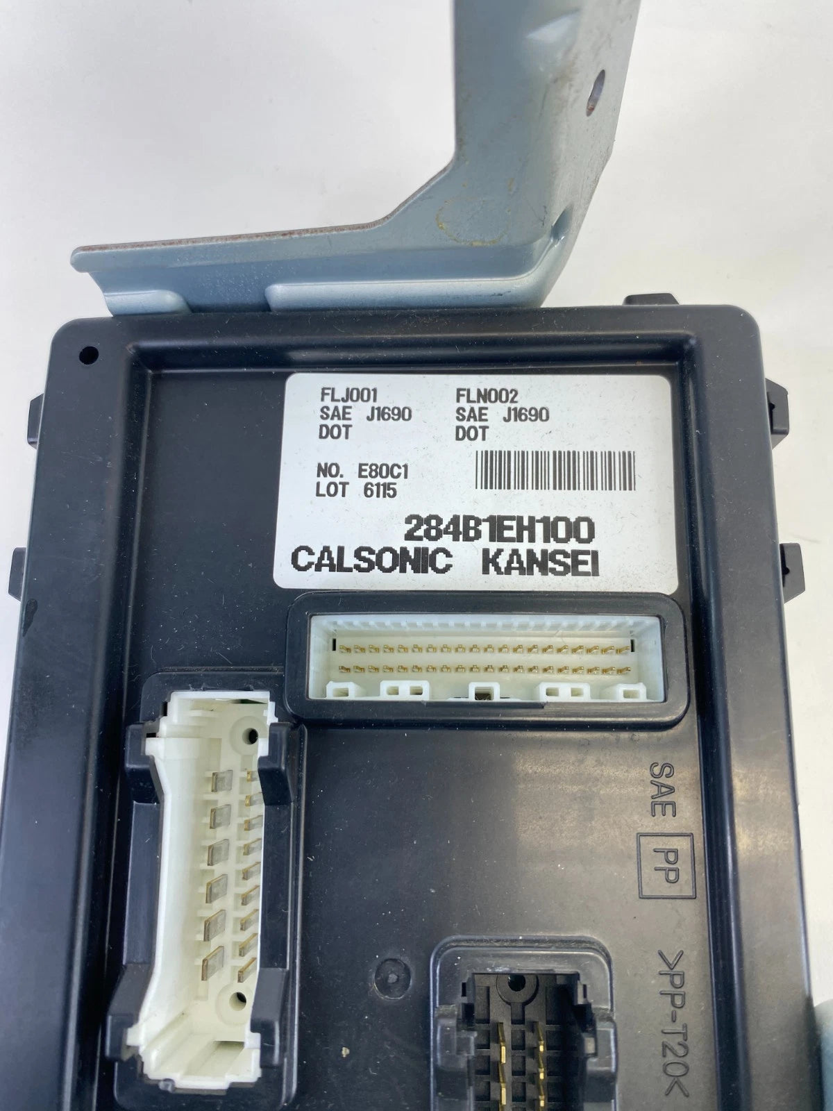 2006 INFINITI M35 BODY CONTROL MODULE COMPUTER UNIT BCM 284B1-EH100 OEM