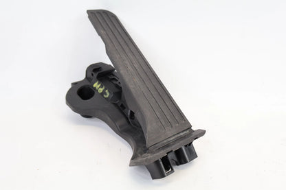 2012-2022 VOLKSWAGEN PASSAT 11-18 JETTA AT GAS ACCELERATOR PEDAL 1K1723503AR OEM