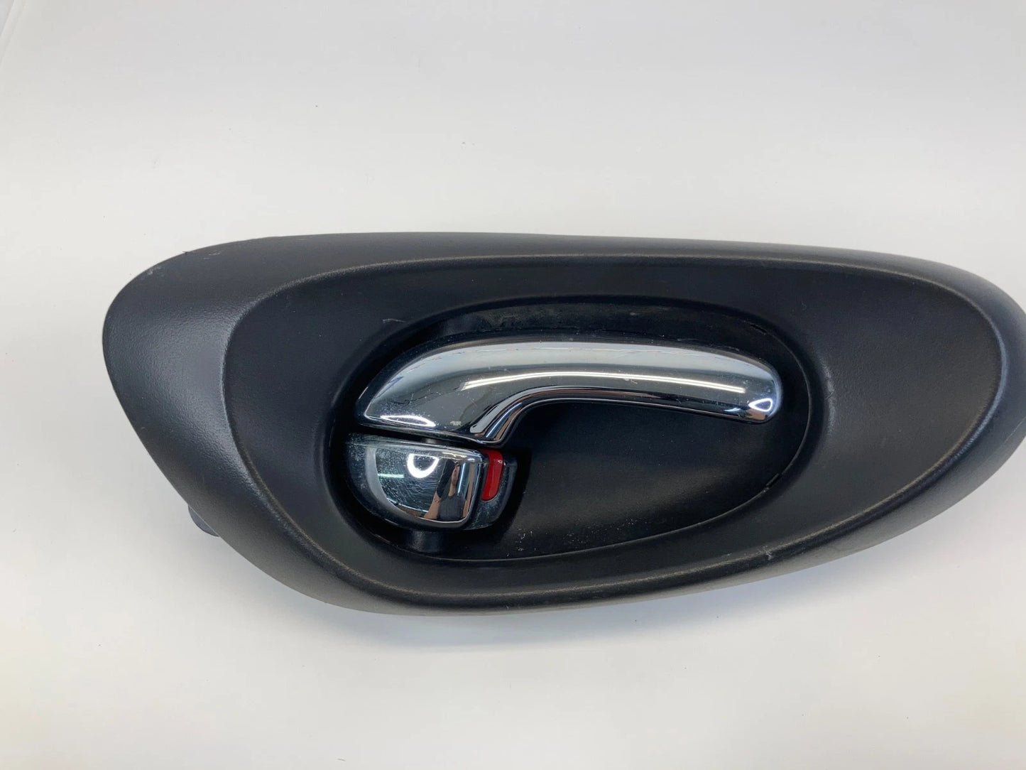 2002-2009 CHEVROLET TRAILBLAZER REAR RIGHT SIDE INTERIOR DOOR HANDLE 15214507