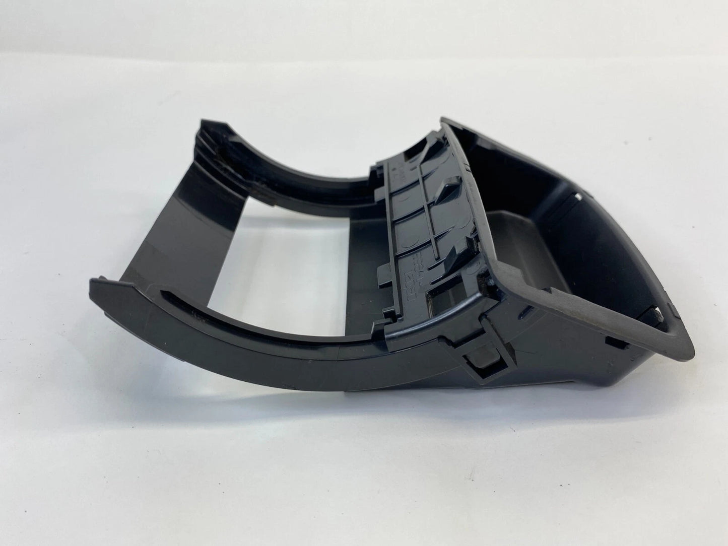 2008-2010 SCION XB REAR CENTER CONSOLE CUP HOLDER BRACKET SUPPORT 55615-12080
