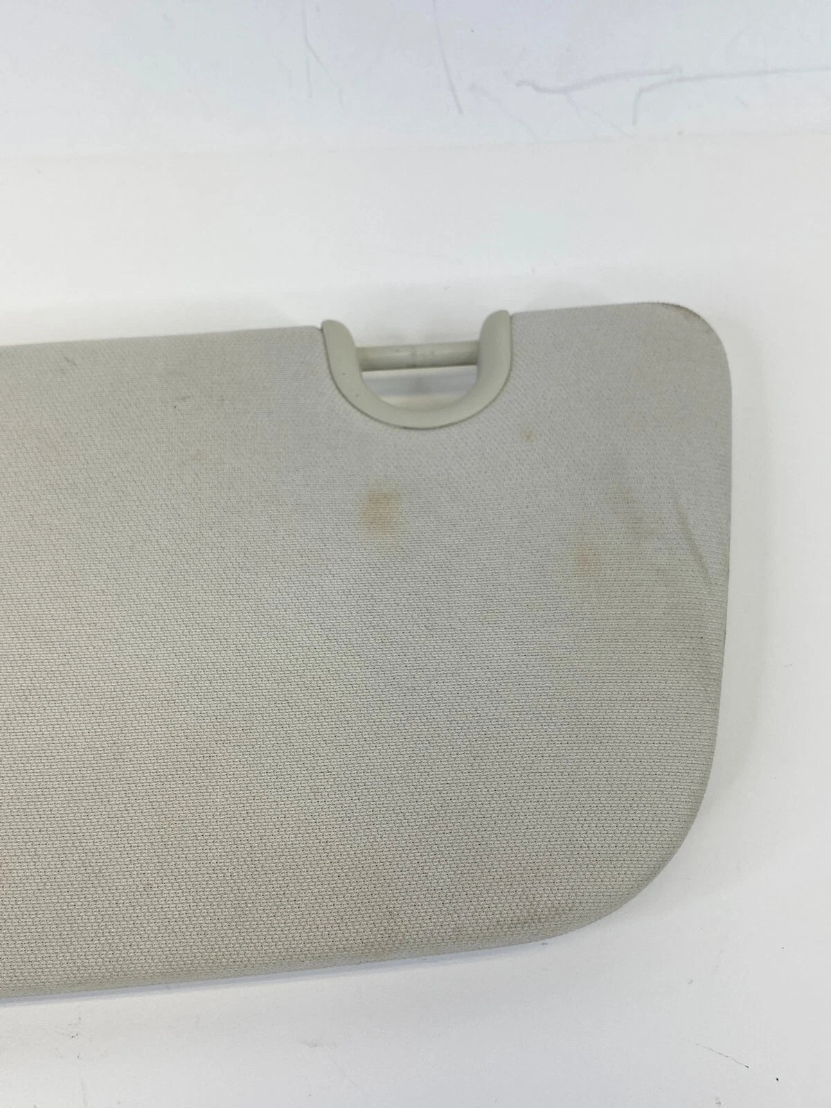 08-10 GRAND CARAVAN TOWN & COUNTRY RIGHT SUNVISOR SUN VISOR W/ MIRROR & LIGHT