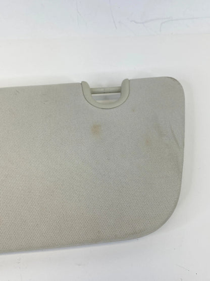 08-10 GRAND CARAVAN TOWN & COUNTRY RIGHT SUNVISOR SUN VISOR W/ MIRROR & LIGHT