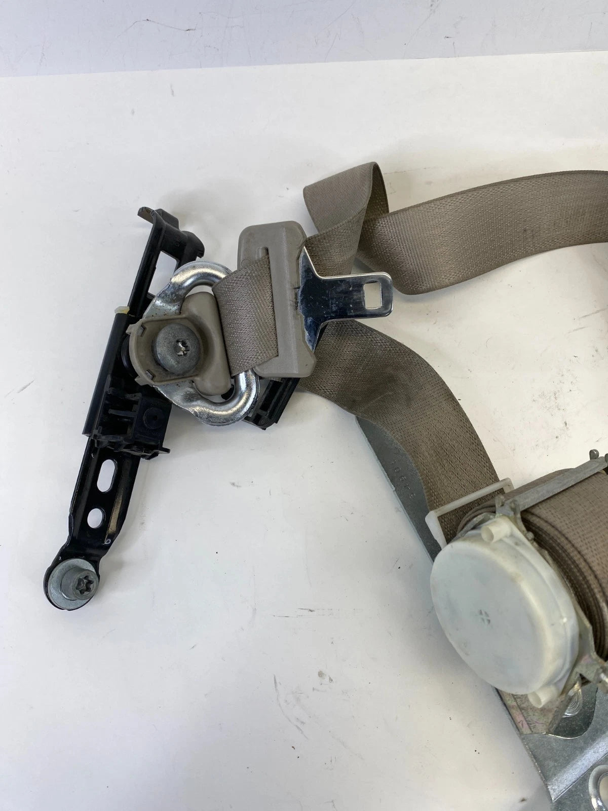 2007-2014 FORD EXPEDITION FRONT LEFT DRIVER SEAT BELT RETRACTOR W/ ADJUSTER OEM