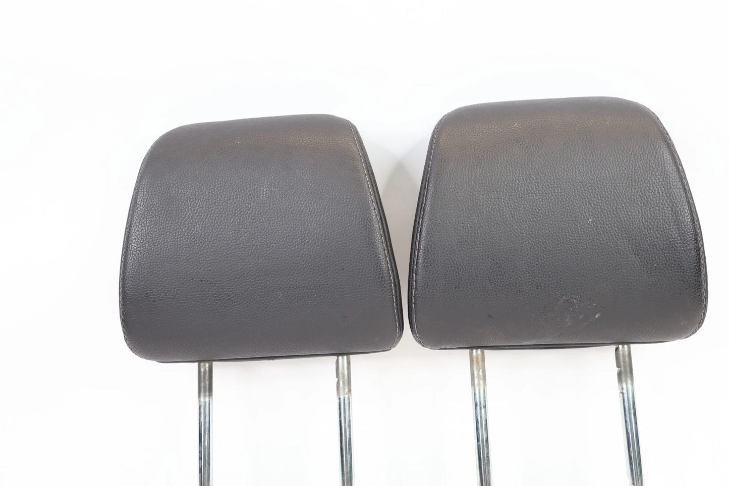 16-22 HONDA PILOT PAIR REAR SECOND ROW HEADRESTS LEFT RIGHT BLACK LEATHER OEM