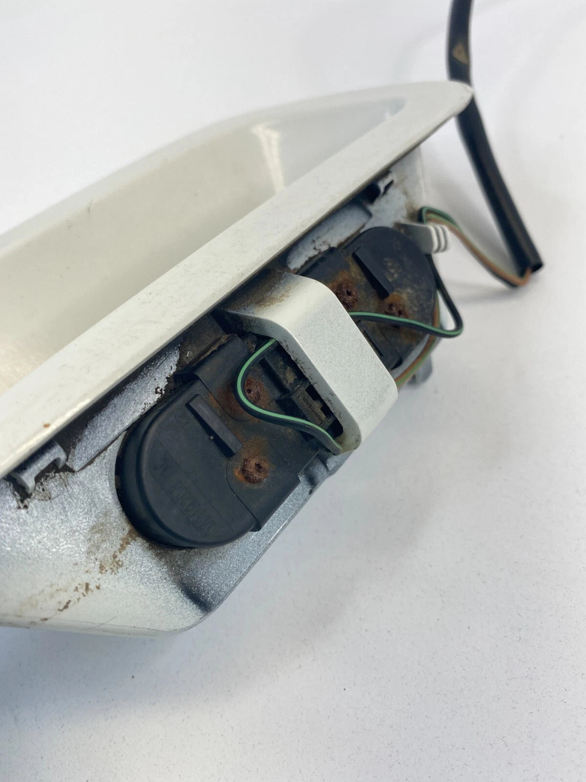 2004 CHRYSLER PACIFICA REAR TRUNK LIFTGATE TAILGATE RELEASE HANDLE 1340-5100