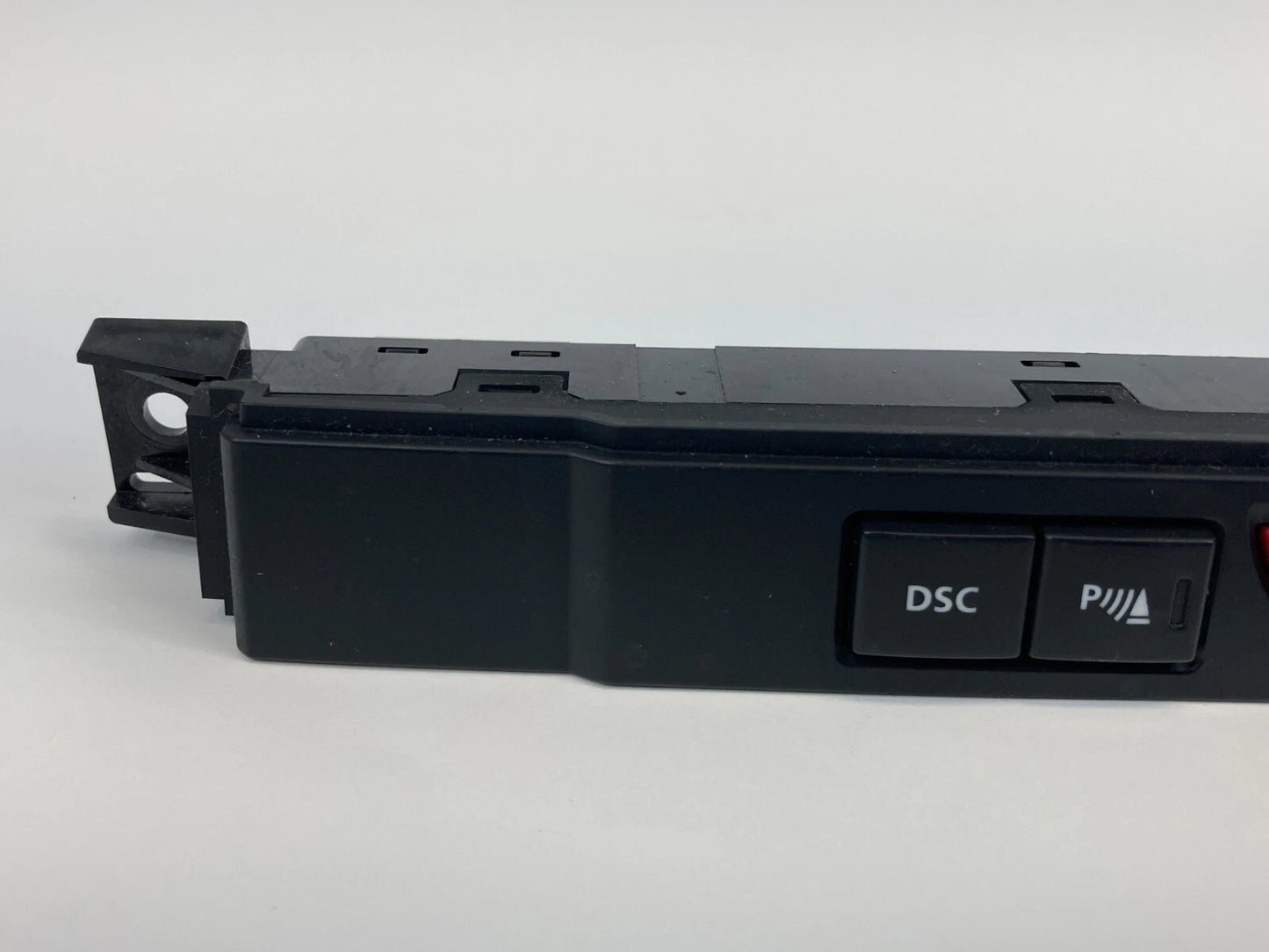 2009 RANGE ROVER SPORT FRONT DASH CENTER HAZARD DOOR PARKING LOCK DSC PDC SWITCH