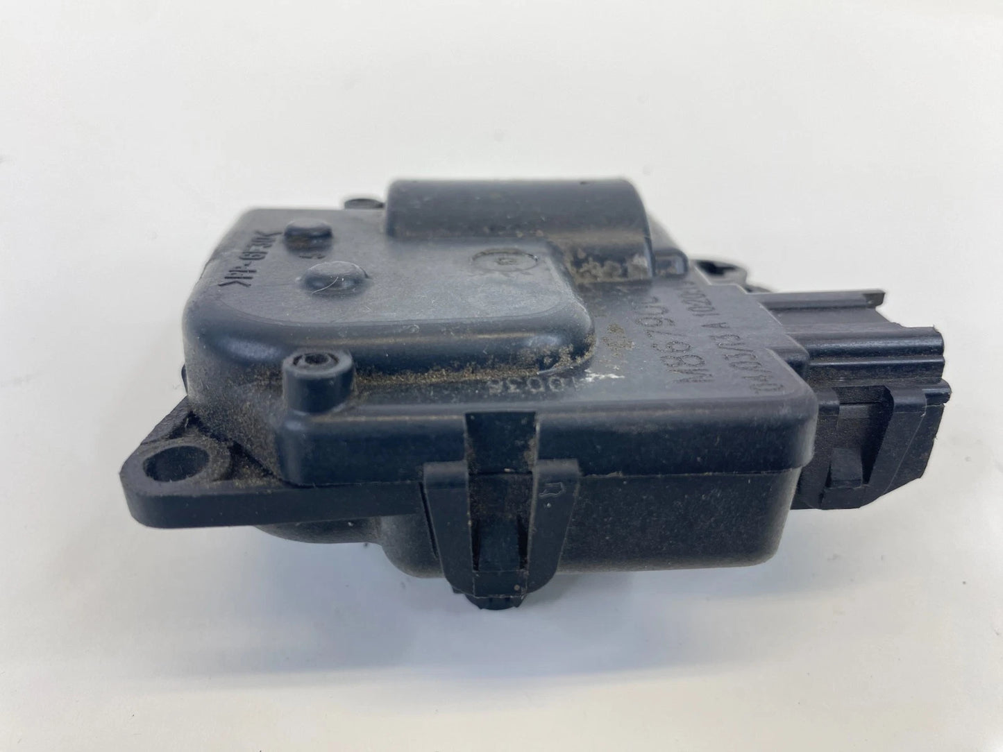 2008-2016 Town & Country HVAC A/C Heater Blend Door Flap Actuator M8679001 OEM
