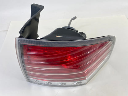 2007-2010 LINCOLN MKX REAR RIGHT SIDE OUTER TAILLIGHT LAMP 8A13-13B504-A OEM
