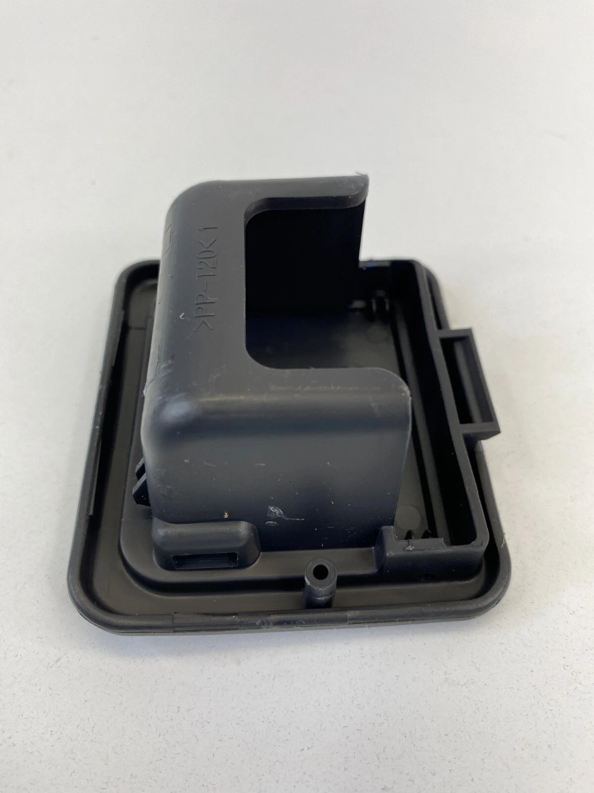 2011-2014 HYUNDAI SONATA REAR SEAT CHILD SAFETY ANCHOR HOOK COVER TRIM CAP OEM