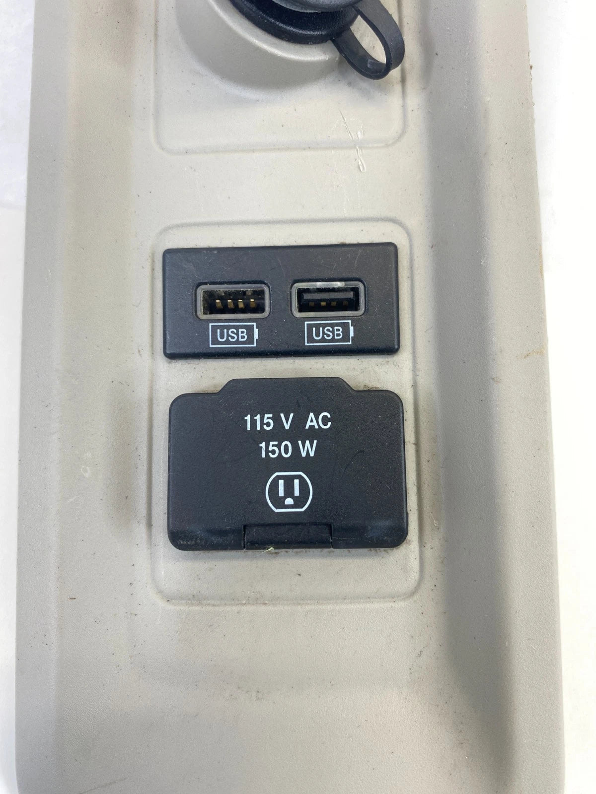 2013-2016 Town & Country Rear Power Outlet Housing W/Usb Port Panel 1XF85BD1AA