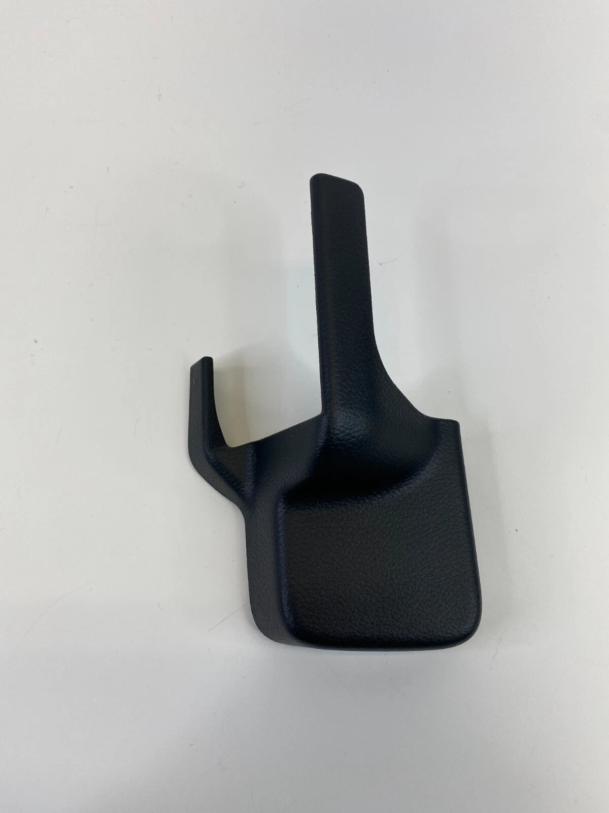 2010-2013 MAZDA 3 MAZDA3 REAR RIGHT SEAT TRACK REAR OUTER COVER CAP BBP357052