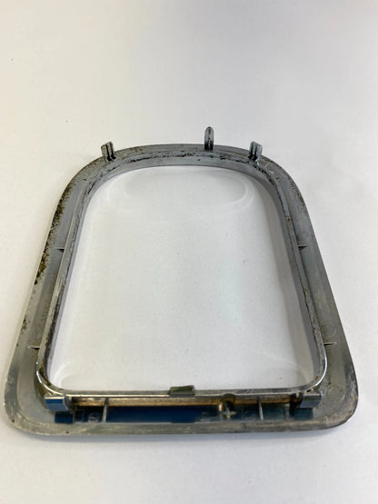 2009-2011 CHEVROLET HHR FRONT CENTER CONSOLE GEAR SHIFTER BEZEL TRIM CHROME OEM
