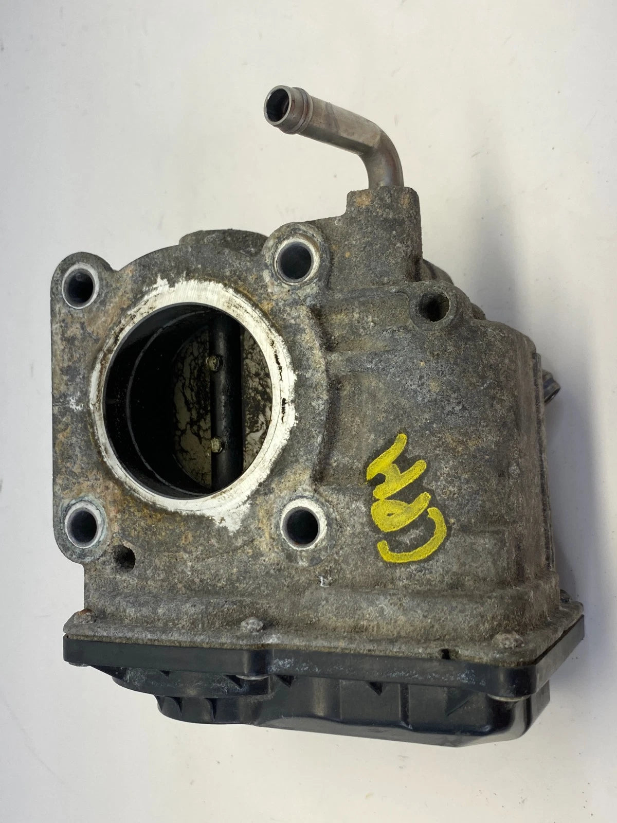 2007-2018 TOYOTA YARIS HATCHBACK 1.5L THROTTLE BODY VALVE UNIT OEM 2203021030