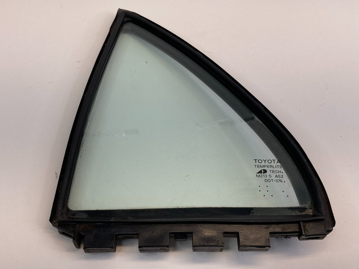 03-08 Toyota Corolla Rear Left Driver Door Quarter Vent Window Glass 68189-02040