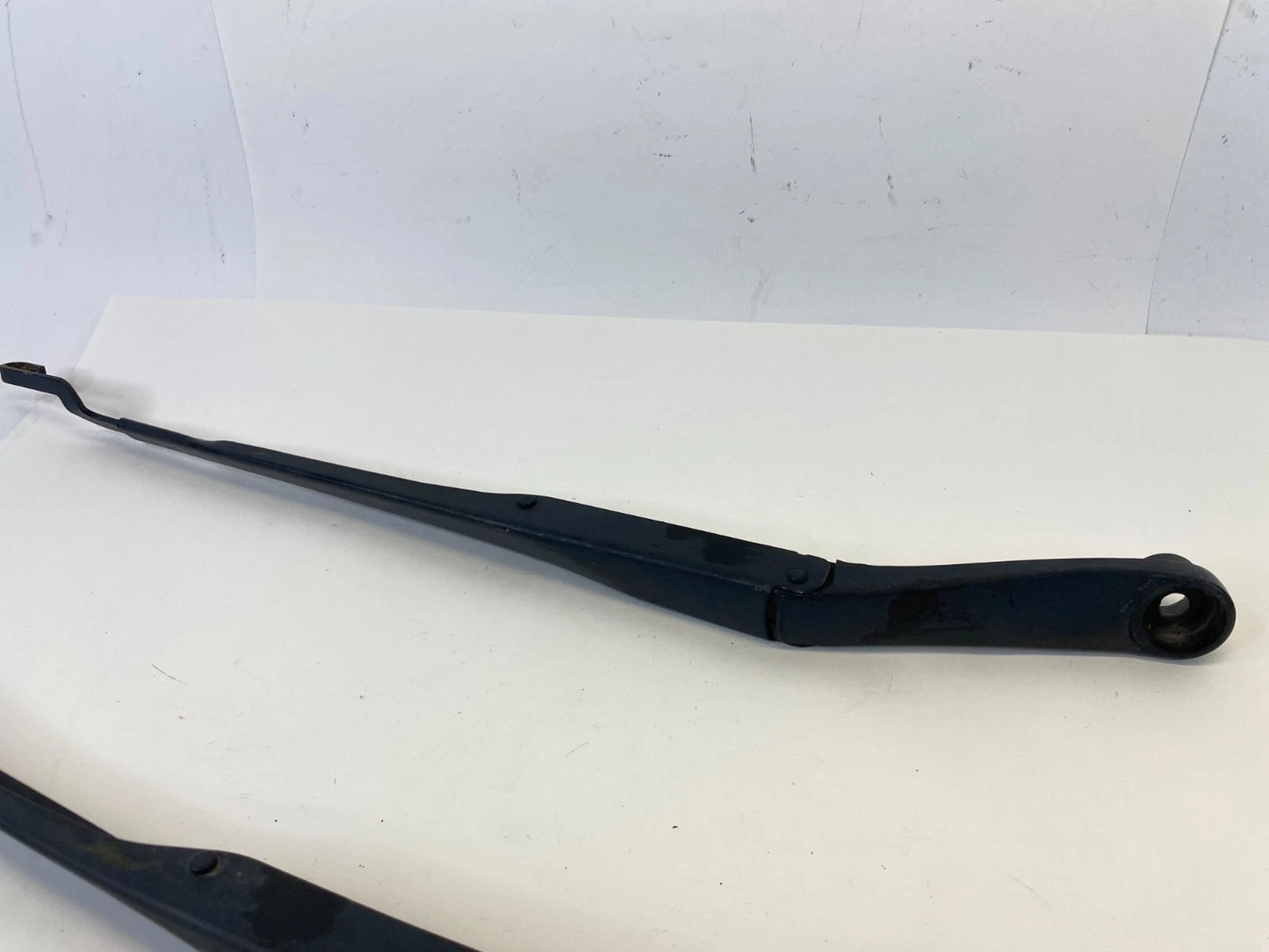 2017-2020 HYUNDAI ELANTRA FRONT WINDSHIELD LEFT & RIGHT SIDE WIPER ARM SET OEM