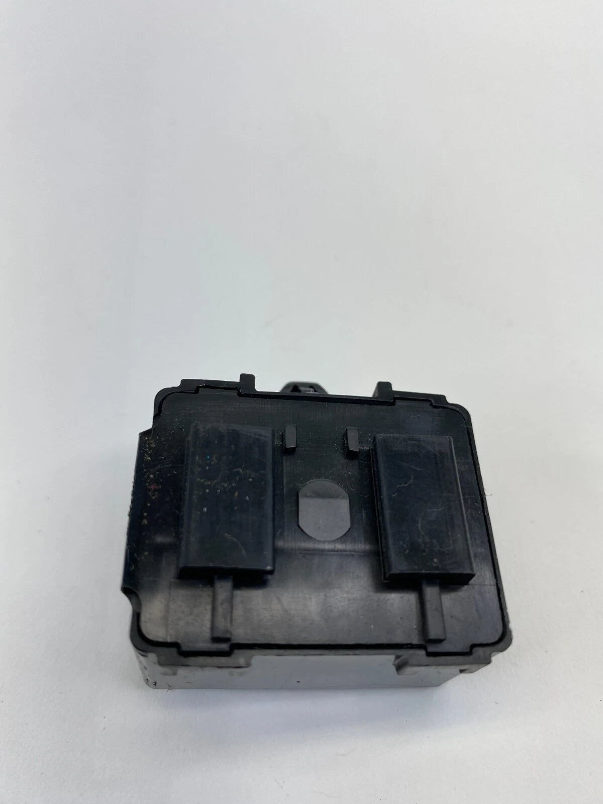 2003-2007 TOYOTA SEQUOIA SKID CONTROL WARNING BUZZER SWITCH DENSO 86652-51010