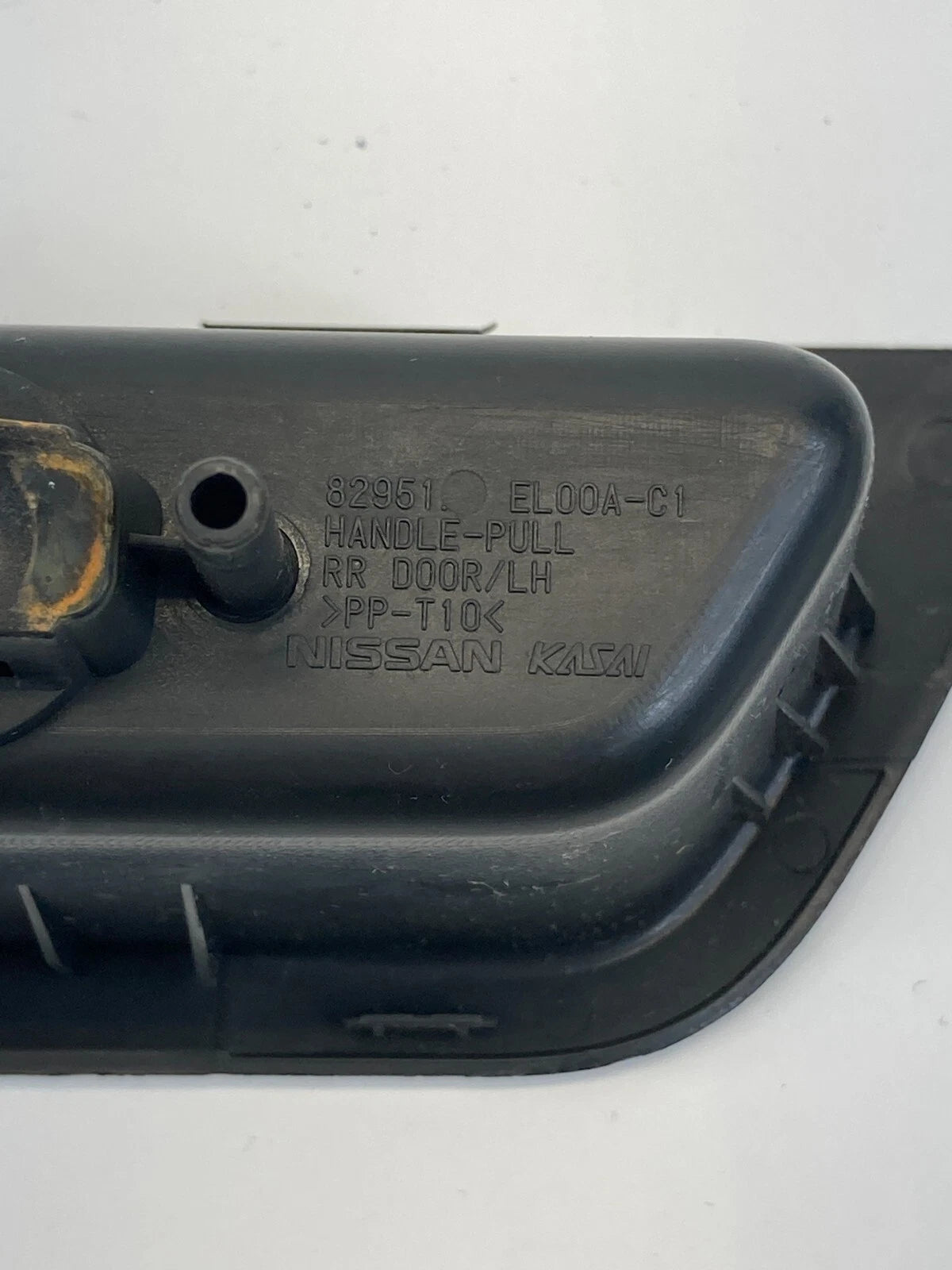 2007-2012 NISSAN VERSA REAR LEFT SIDE INTERIOR DOOR PULL HANDLE 82951-EL00A OEM